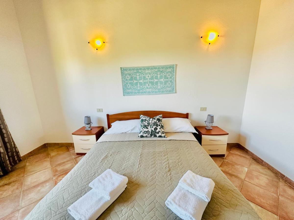 Villa Antonella Apartments Olbia Buitenkant foto