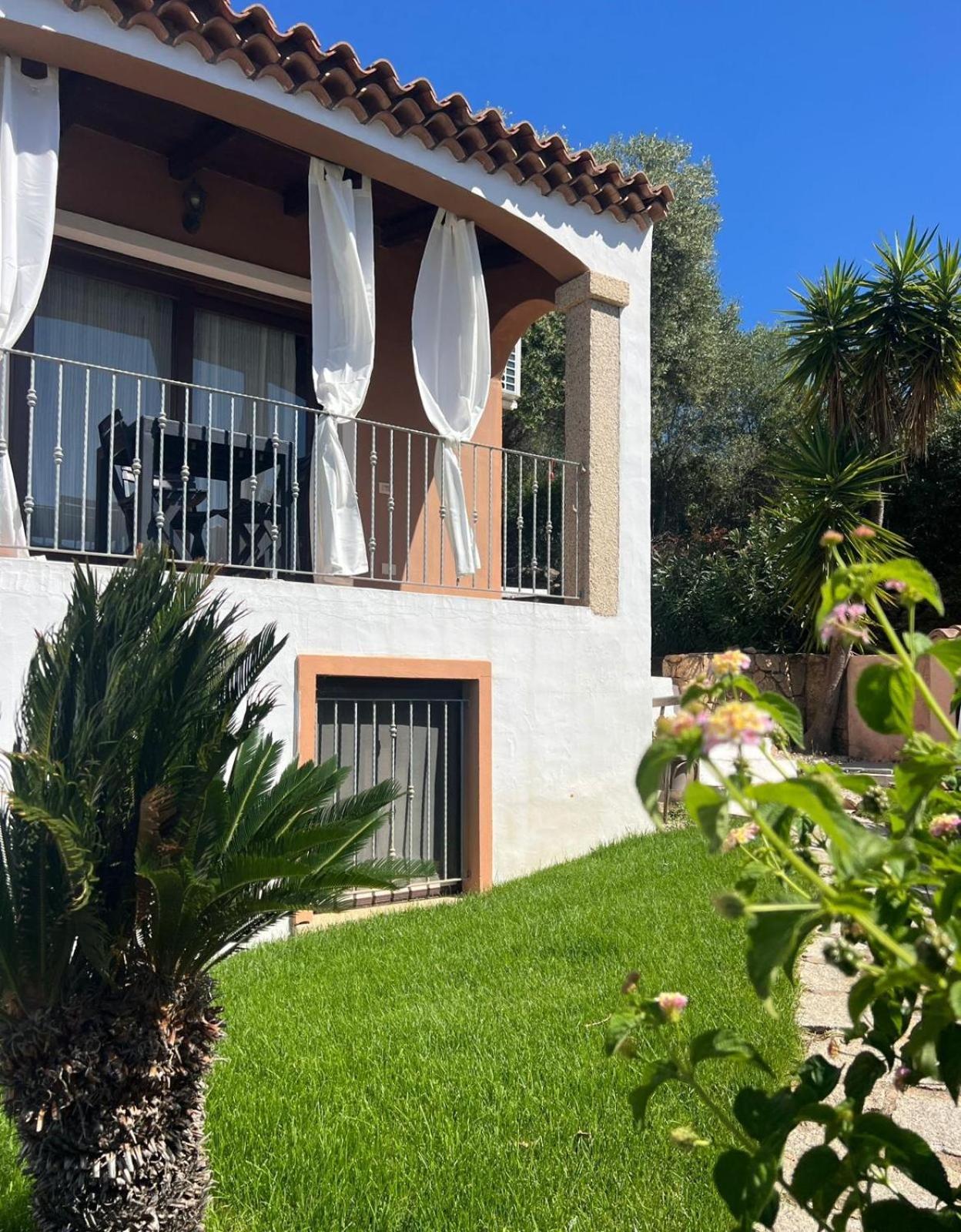 Villa Antonella Apartments Olbia Buitenkant foto